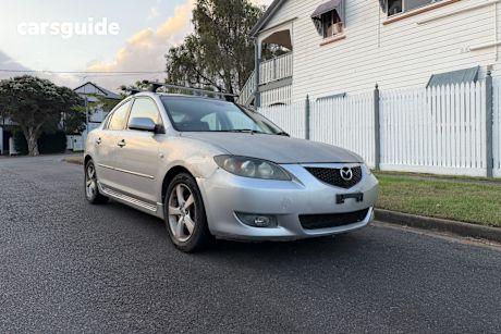 Silver 2005 Mazda 3 Sedan Maxx