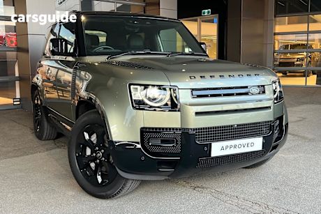 Green 2023 Land Rover Defender Wagon 90 P400 X-Dynamic Se (294Kw)