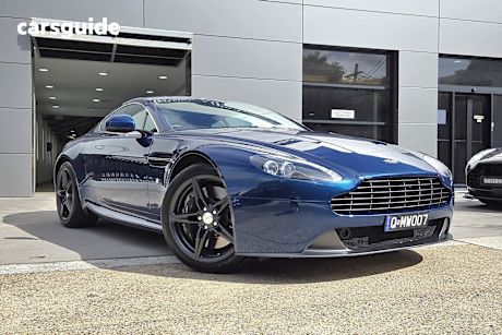 Blue 2016 Aston Martin V8 Coupe Vantage