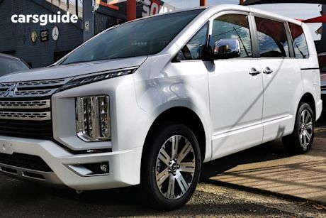White 2024 Mitsubishi Delica OtherCar D:5