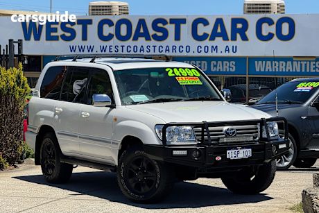 White 2005 Toyota Landcruiser Wagon Sahara (4X4)