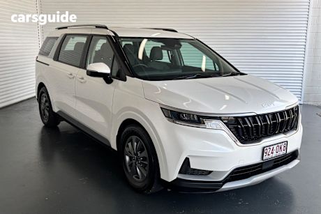 White 2023 Kia Carnival Wagon S
