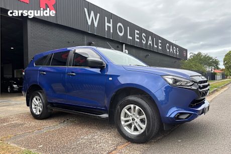 Blue 2022 Isuzu MU-X Wagon Ls-M (4X2)