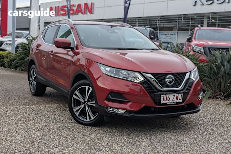 Red 2019 Nissan Qashqai Wagon St-L