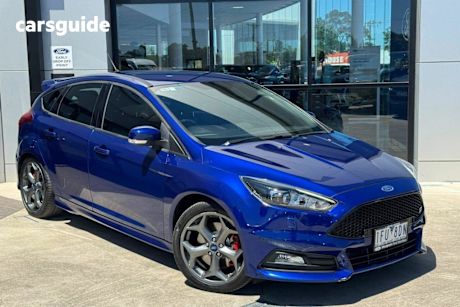 Blue 2014 Ford Focus Hatchback St