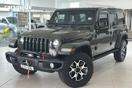 Green 2022 Jeep Wrangler Unlimited Hardtop Rubicon (4X4)