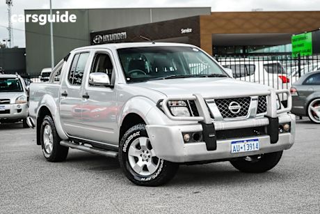 Silver 2007 Nissan Navara Dual Cab Pick-up St-X (4X4)