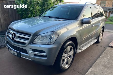 Silver 2010 Mercedes-Benz GL350 Wagon Cdi