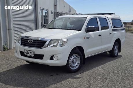 White 2011 Toyota Hilux Dual Cab Pick-up Sr