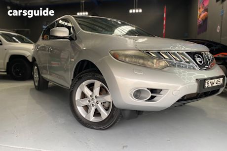 Silver 2009 Nissan Murano Wagon St