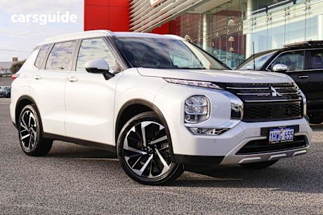 White 2023 Mitsubishi Outlander Wagon Aspire 7 Seat (2Wd)