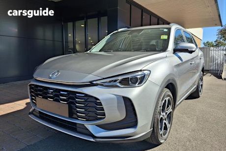 Silver 2025 MG ZS SUV EXCITE