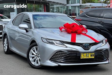 Silver 2019 Toyota Camry Sedan Ascent