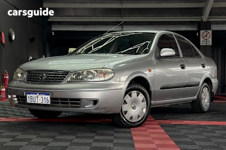 Silver 2004 Nissan Pulsar Sedan St