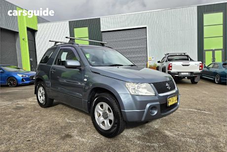 Grey 2006 Suzuki Grand Vitara Wagon (4X4)