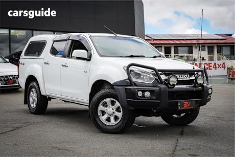 White 2019 Isuzu D-MAX Crew Cab Utility Ls-M (4X4)