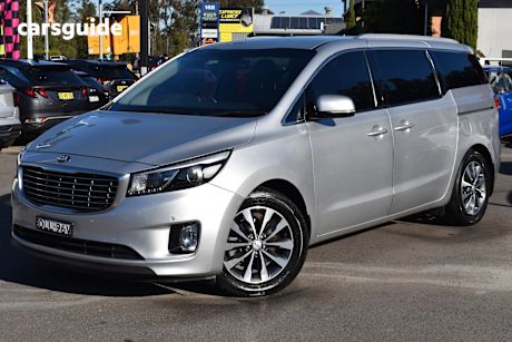 Silver 2016 Kia Carnival Wagon Sli