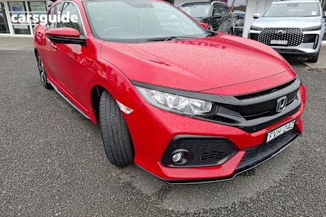 Red 2017 Honda Civic Hatchback Vti-L