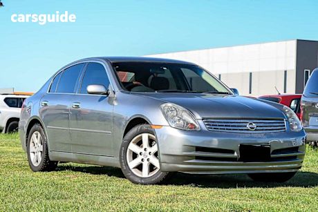 Silver 2004 Nissan Skyline Sedan 250Gt