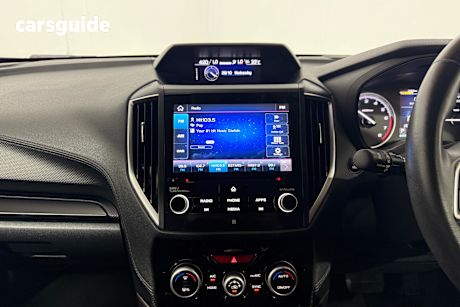 White 2023 Toyota RAV4 Wagon Gx (2Wd) Hybrid