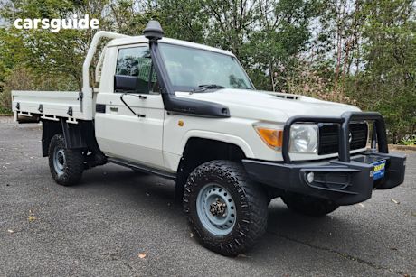 White 2017 Toyota Landcruiser Cab Chassis Workmate (4X4)