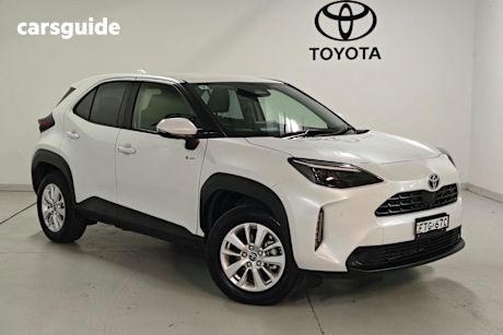 White 2024 Toyota Yaris Cross Wagon Gxl Hybrid