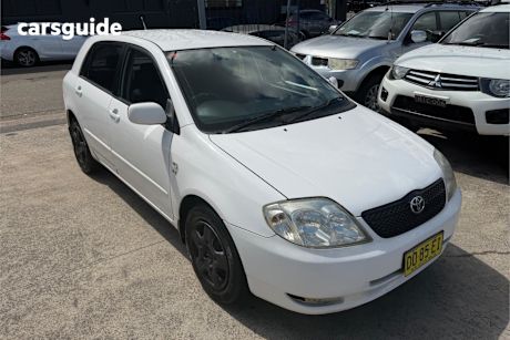 White 2002 Toyota Corolla Hatchback Conquest Seca