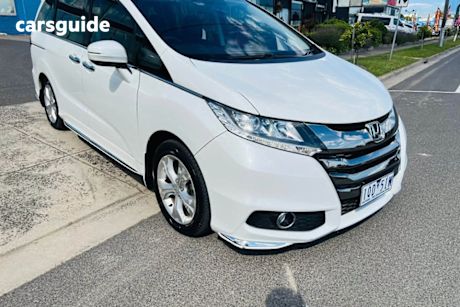 White 2019 Honda Odyssey Wagon Vti
