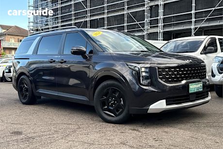 Grey 2024 Kia Carnival Wagon S