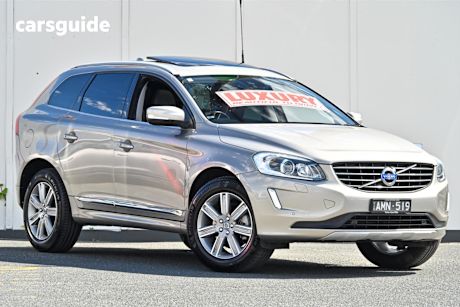 Gold 2016 Volvo XC60 Wagon T5 Luxury