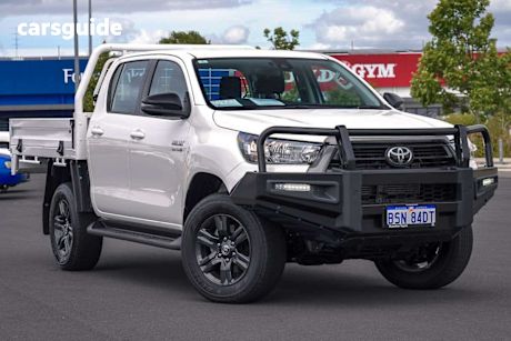 White 2023 Toyota Hilux Double Cab Chassis Sr (4X4)
