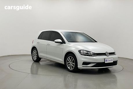 White 2018 Volkswagen Golf Hatchback 110 Tsi