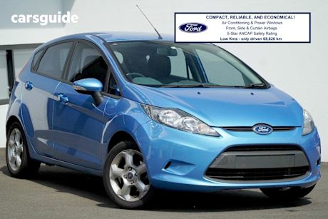 Blue 2009 Ford Fiesta Hatchback Lx