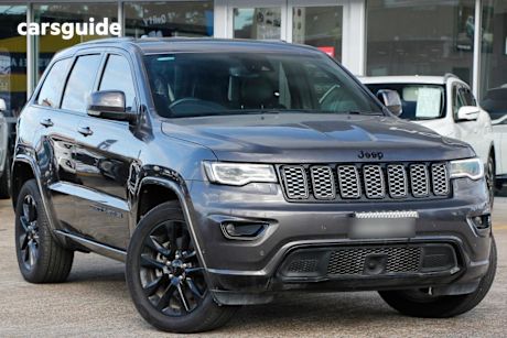 Grey 2020 Jeep Grand Cherokee Wagon Night Eagle (4X4)