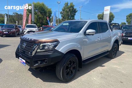 Silver 2021 Nissan Navara Dual Cab Pick-up Sl (4X4)