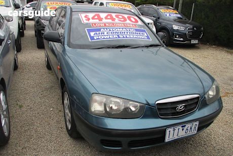 Blue 2001 Hyundai Elantra Hatchback Gl