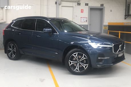 Blue 2021 Volvo XC60 Wagon B5 Momentum Mhev