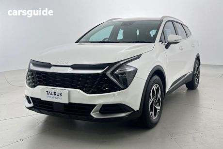 White 2024 Kia Sportage Wagon S (Fwd)