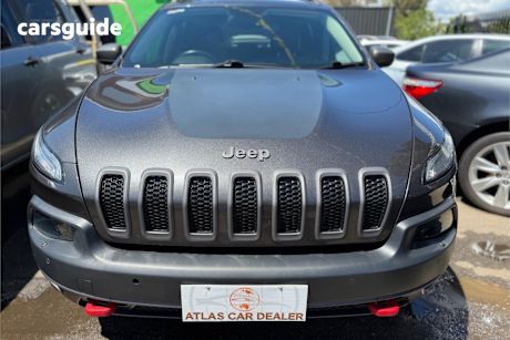 Grey 2014 Jeep Cherokee Wagon Trailhawk (4X4)