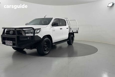 White 2020 Toyota Hilux Double Cab Chassis Sr (4X4)