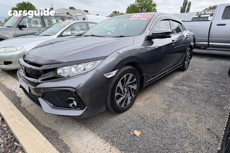 Grey 2017 Honda Civic Hatchback Vti-S