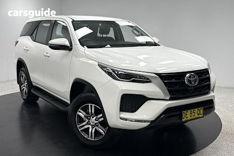 White 2022 Toyota Fortuner Wagon Gx