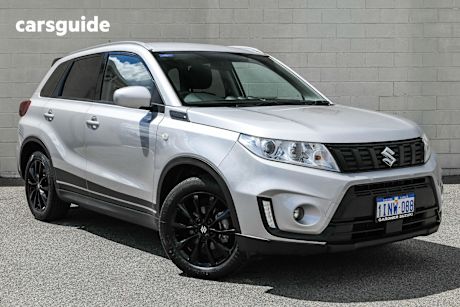 Silver 2024 Suzuki Vitara Wagon Shadow