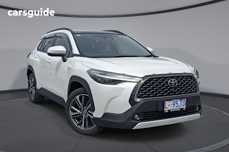 White 2024 Toyota Corolla Cross Wagon Atmos Awd Hybrid
