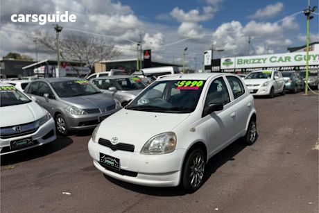 White 1999 Toyota Echo Hatchback