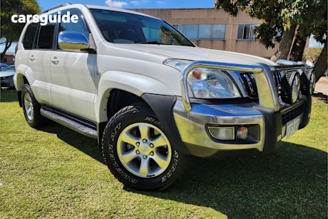 White 2004 Toyota Landcruiser Prado Wagon Grande (4X4)