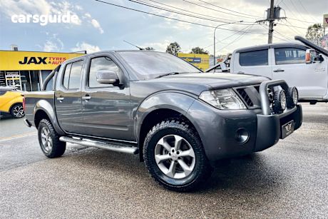 Grey 2014 Nissan Navara Dual Cab Pick-up St (4X4)