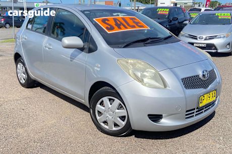 Silver 2007 Toyota Yaris Hatchback Yr