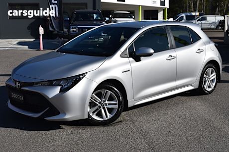 Silver 2019 Toyota Corolla Hatchback Zr (Hybrid)
