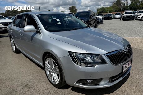 Silver 2015 Skoda Superb Sedan 118 Tsi Ambition